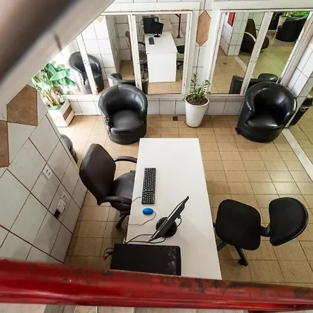 Hotel De 3*