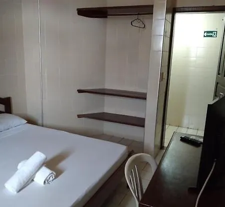 Hotel De 3*
